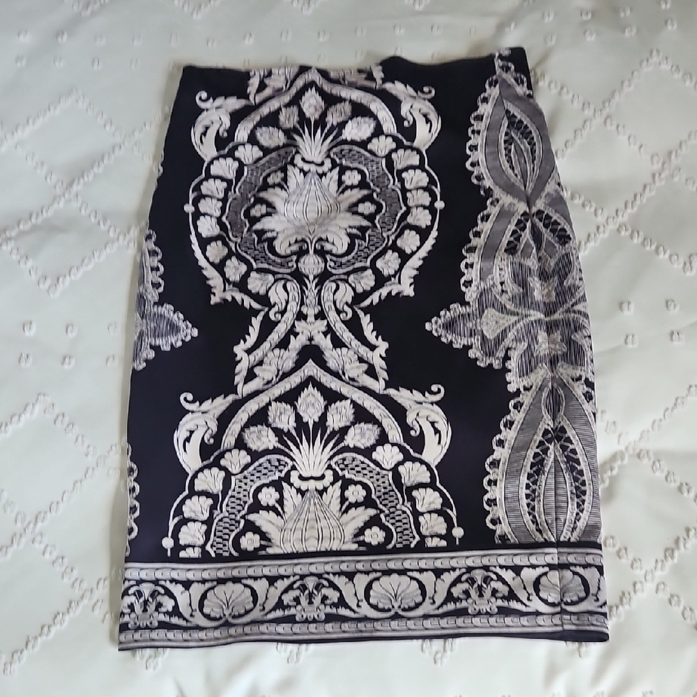 Elegant Black and White Patterned Skirt